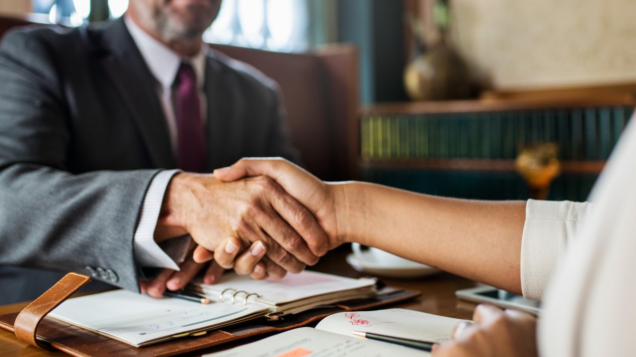 Derecho Comercial y Contratos